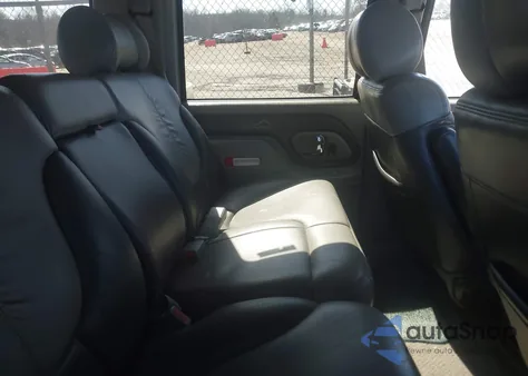 2000 GMC Yukon Denali из США, поврежденный, VIN 1GKEK63RXYR216558